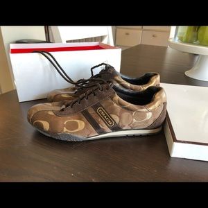 Never worn! COACH Sneakers Size 6.5